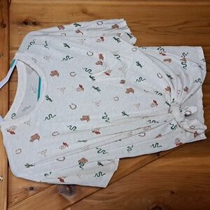 No boundaries  western tee ptp 22"/ BUNDLE ONLY 2or more items